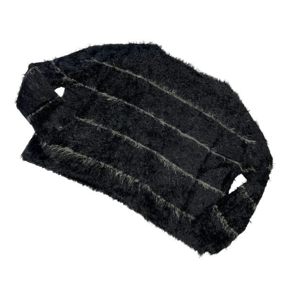 Rusty Eyelash Sweater Black Striped Fuzzy Knit Crew Neck Cropped Women's 10 - Picture 4 of 11